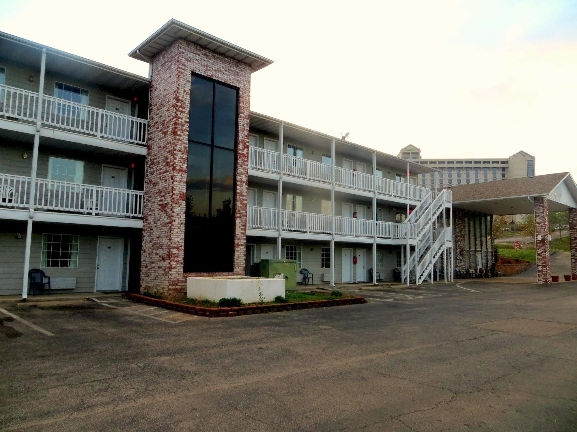 Peach Tree Inn Branson Dış mekan fotoğraf